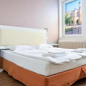 Hotel Metro, Budapešť